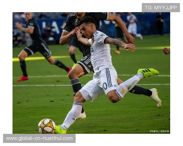 亚特兰大门将卡内塞基冰球式扑救，力保零封成取胜基石